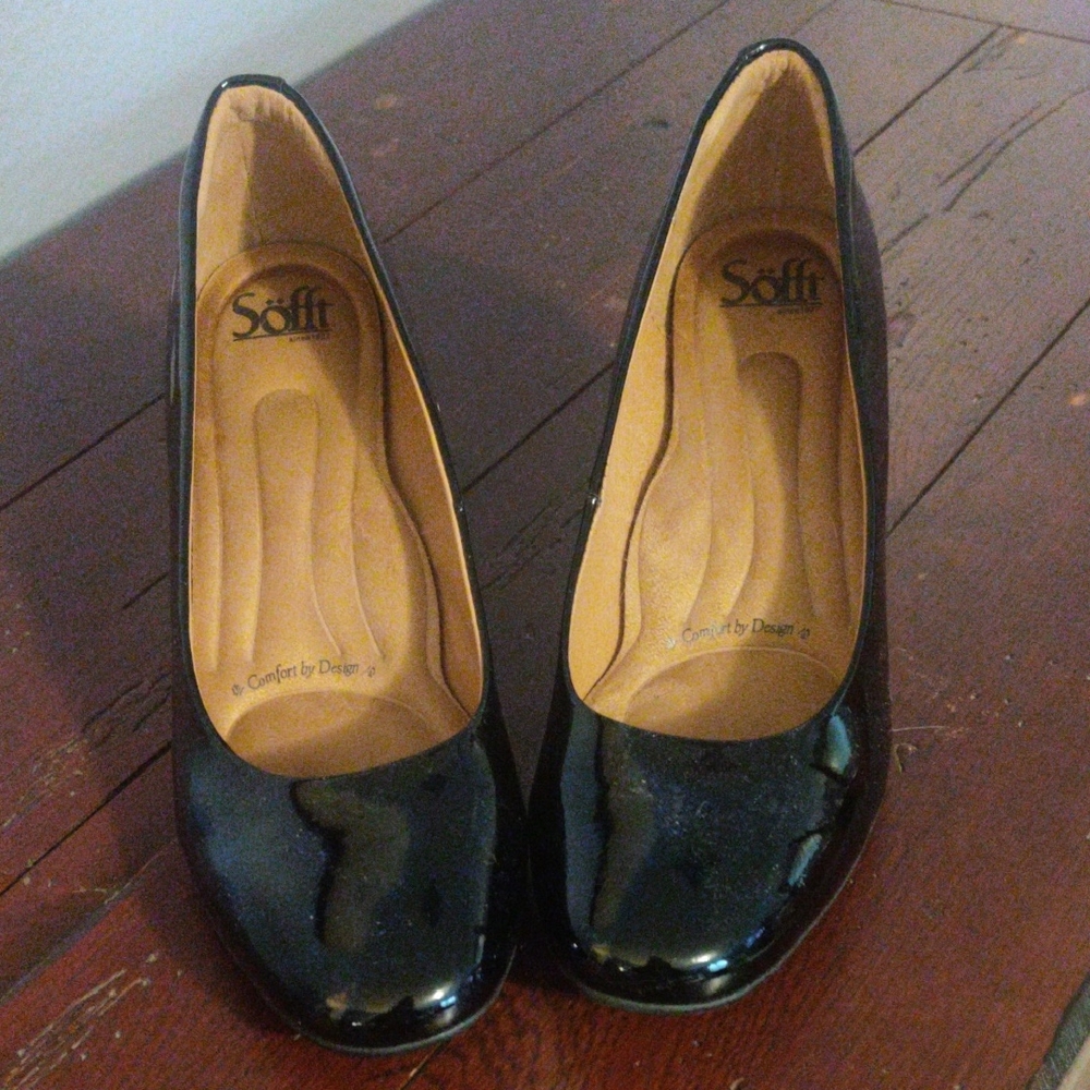 Sofft Glossy Black Heels